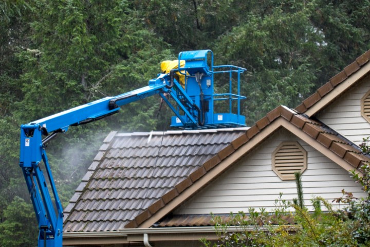 Diamond Pro Wash Roof Washing